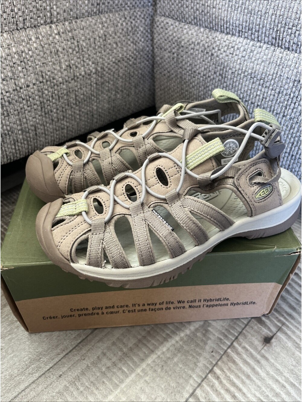 Whisper Sandals Womens Size 7 Timberwolf/Tarragon Keen New w/ Box $120 Adventure